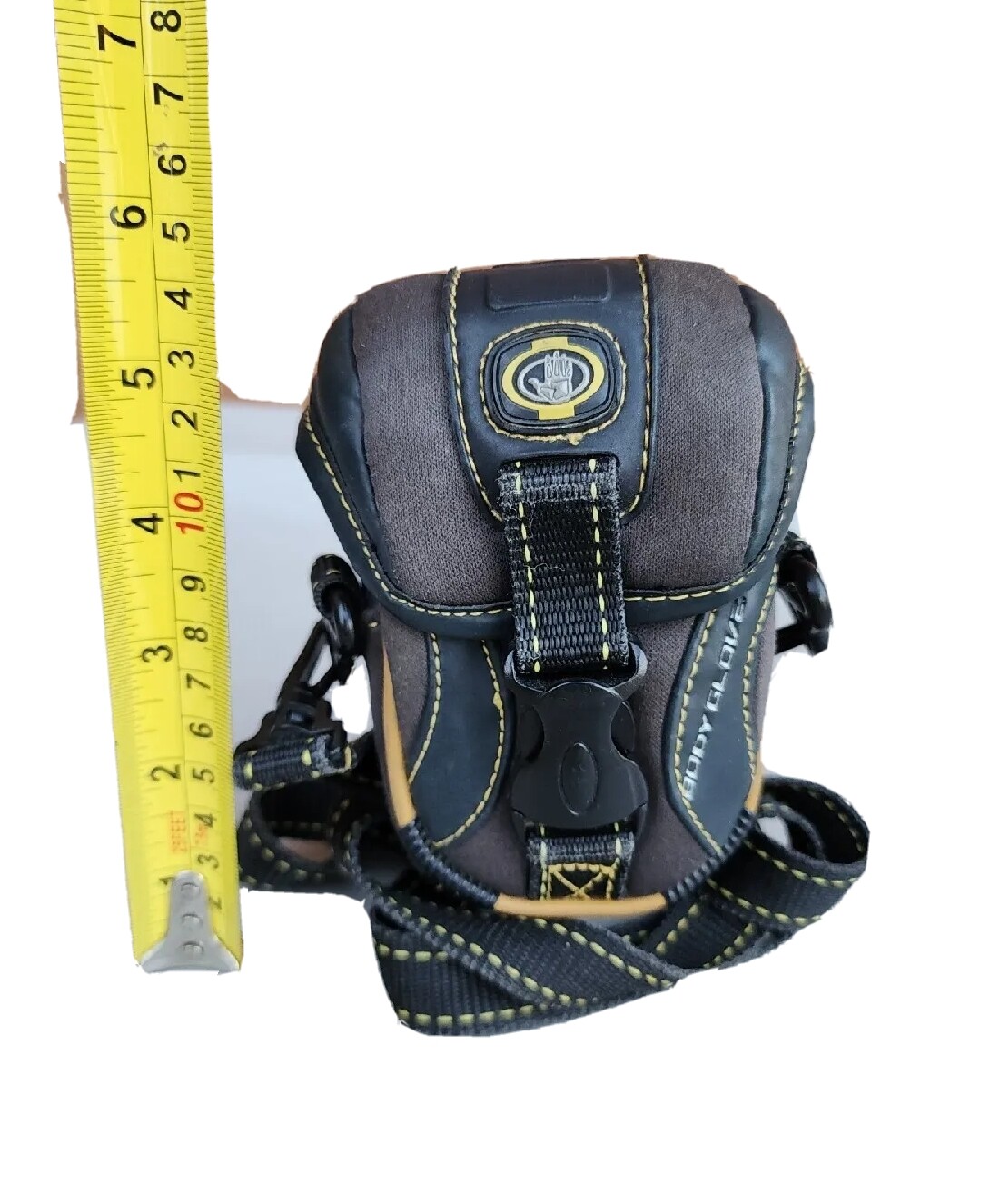 Fellowes BodyGlove Travel Water Resistant Adjustable Strap Camera Soft