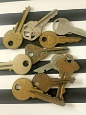 LOT of 10 Vtg Antique OLD ODD KEYS Steampunk JEWELRY REPURPOSE 5 Upcycle Uses