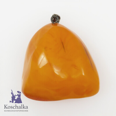Schöner Butterscotch-Bernstein Anhänger mit 835er Silber Öse, 19,3 Gramm (E3946)