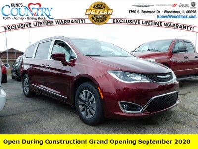 2020 Chrysler Pacifica Hybrid Touring L 2020 Chrysler Pacifica Hybrid Touring L