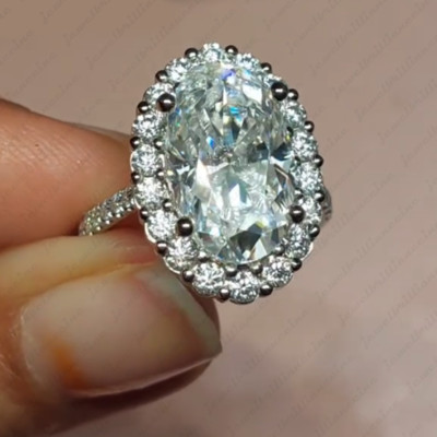 3,85 TCW Oval Echt Moissanit Halo Verlobungsring 14K Weiß Vergoldet