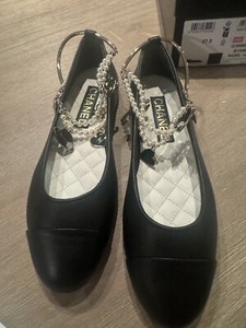 Chanel 24C Black Ballet Pearl Charms Flats 37.5 NIB