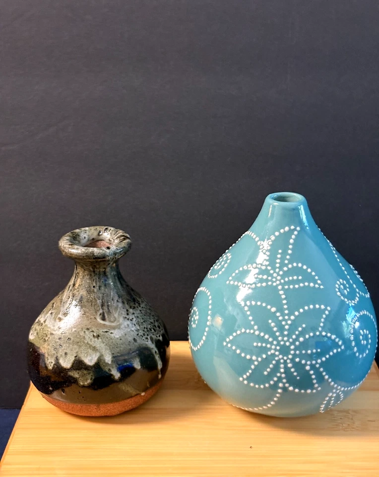 2 jarrones de cerámica azul turquesa/blanco flor 4,5" esmalte de goteo de brote de cerámica años 60 Foto 2 de 4