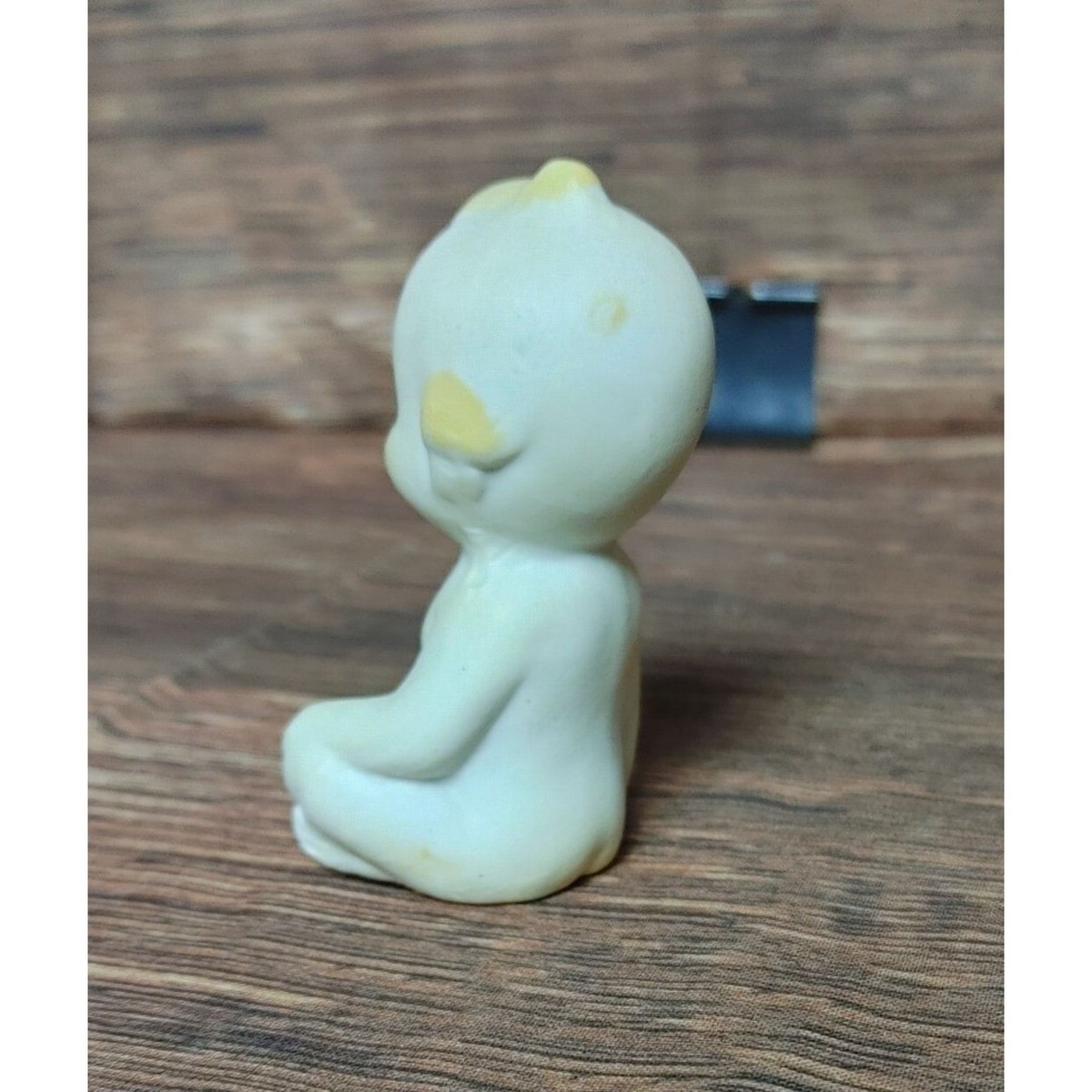 キューピー  ビスク Vintage Kewpie Bisque Doll Chilling Crosslegged, Lefton Era 1950s