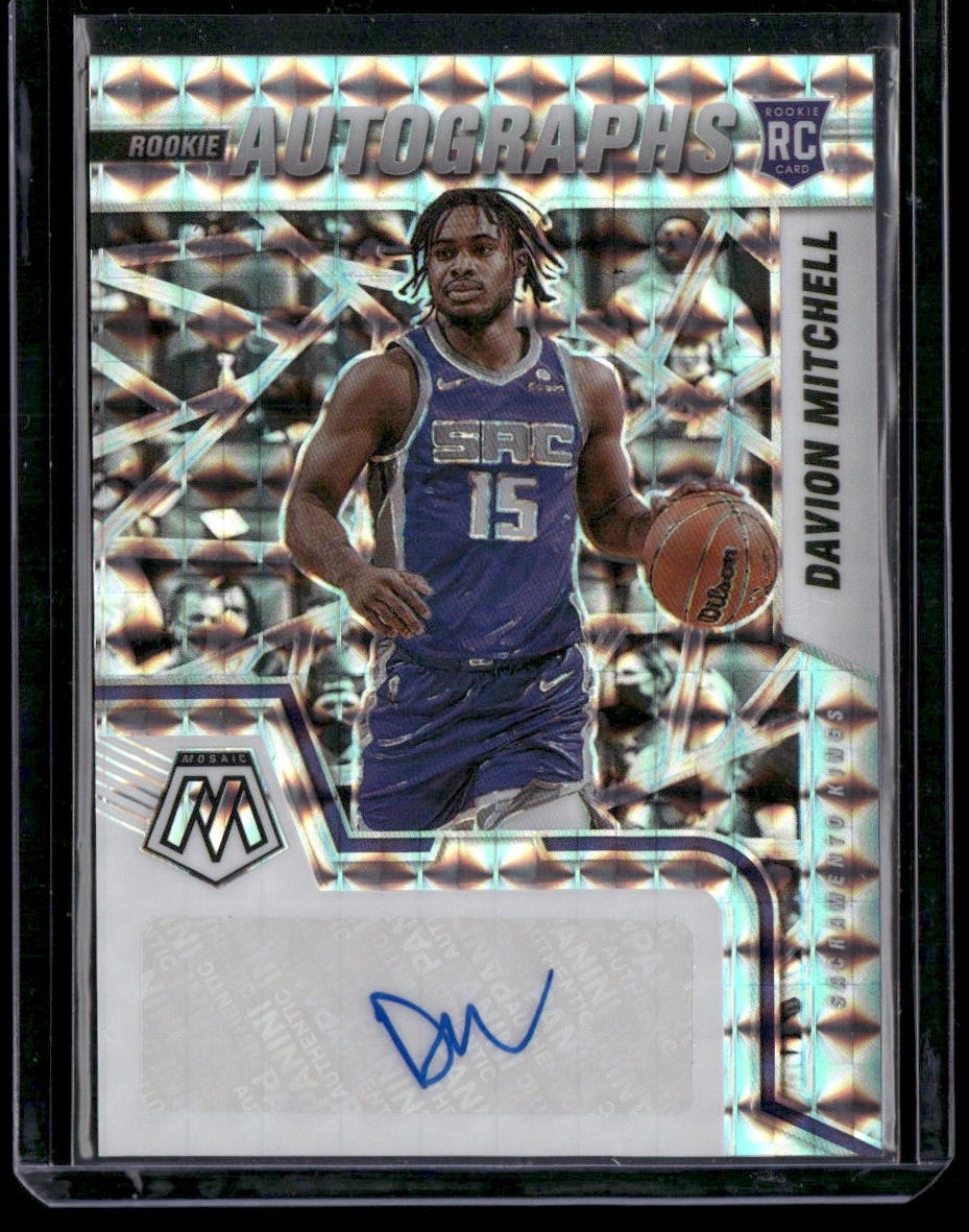 2021-22 Panini Mosaic #RAM-DVM Davion Mitchell Rookie Autographs Mosaic