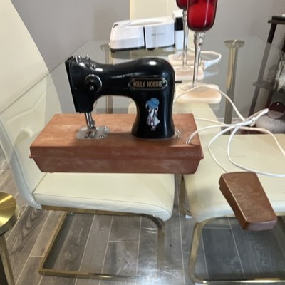 Vintage Holly Hobbie Sewing Machine Decorative Mini Electric Sewing Machine  