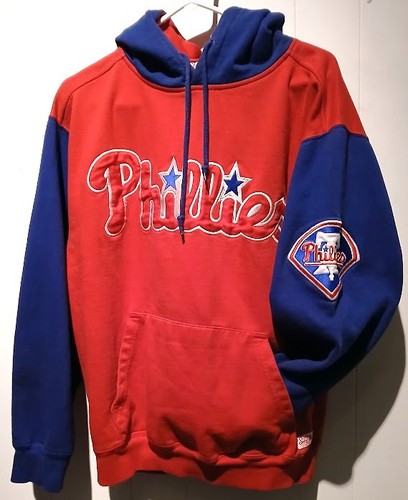 Used Men’s M, MLB Phillies Heavyweight Hooded Pullover Sweatshirt from Stitches