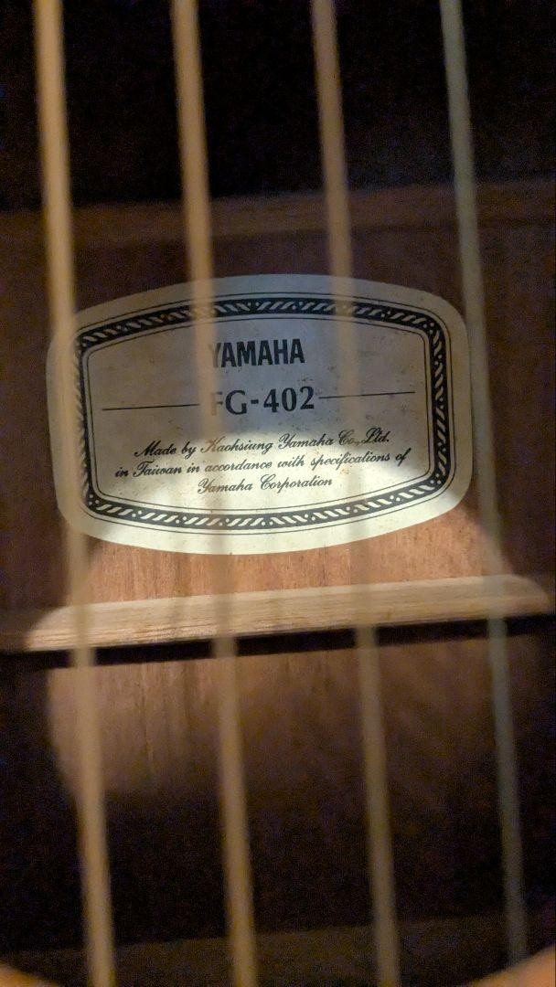 アコースティックギター　Yamaha FG402 YAMAHA FG-402 90年代ヤマハのアコースティックギター！ビギナー