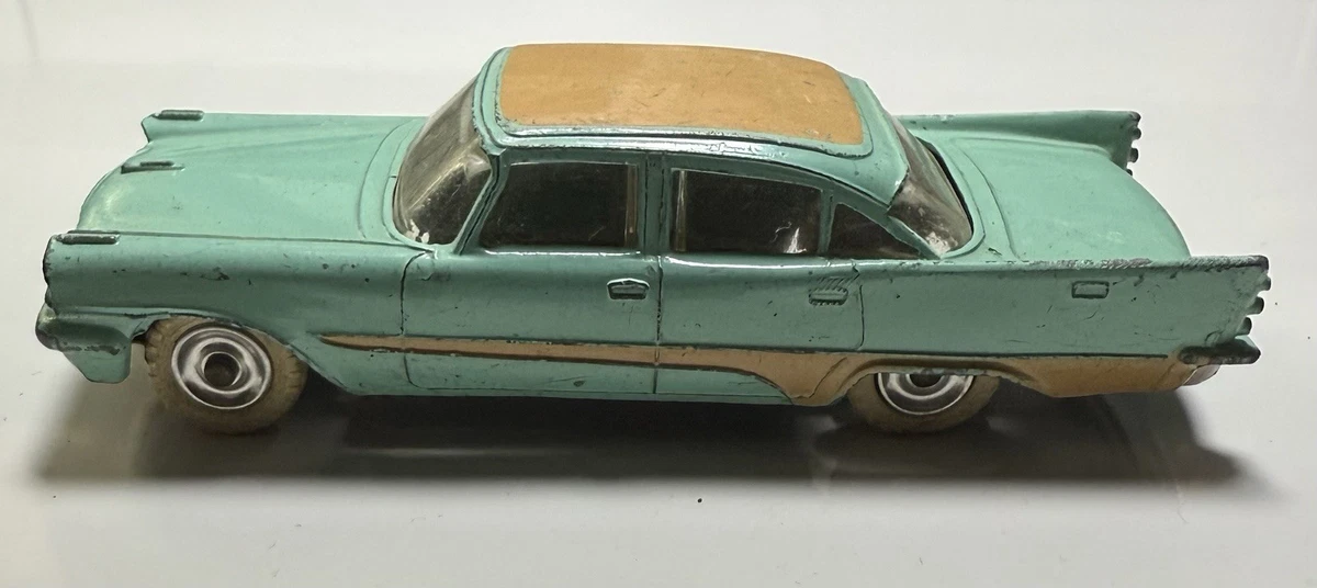 Dinky Toys De Soto Fireflite 192 1/43 Vintage Die Cast Model Car