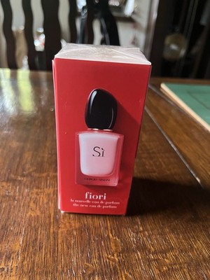Giorgio Armani SI Fiori Eau de Parfum 50 ml Neu OVP  in Folie  Rarität