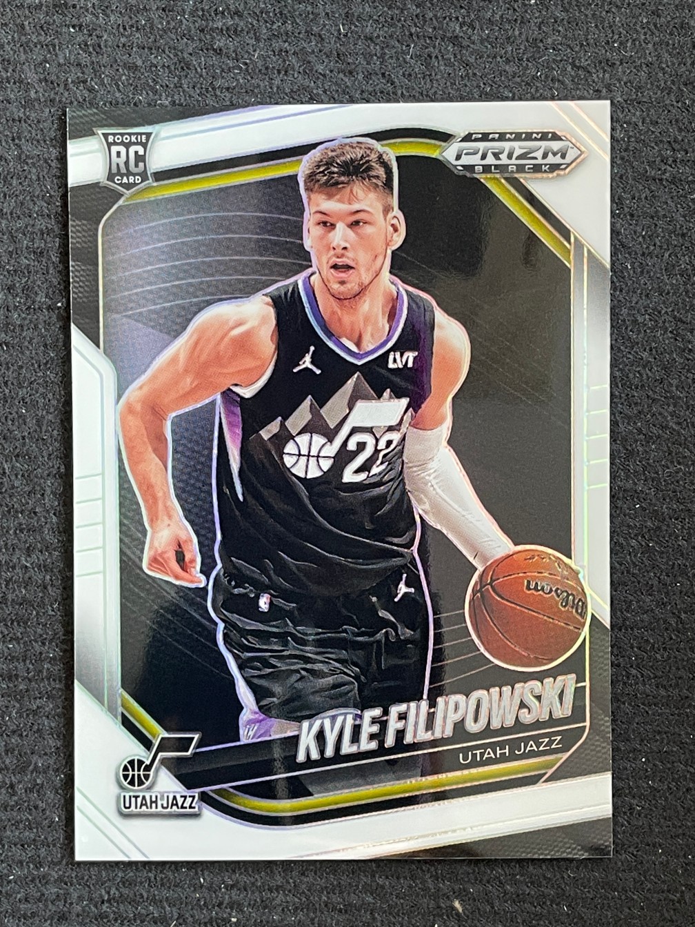 Kyle Filipowski 2024-25 Panini Prizm Black White Prizm 027/175 RC #125