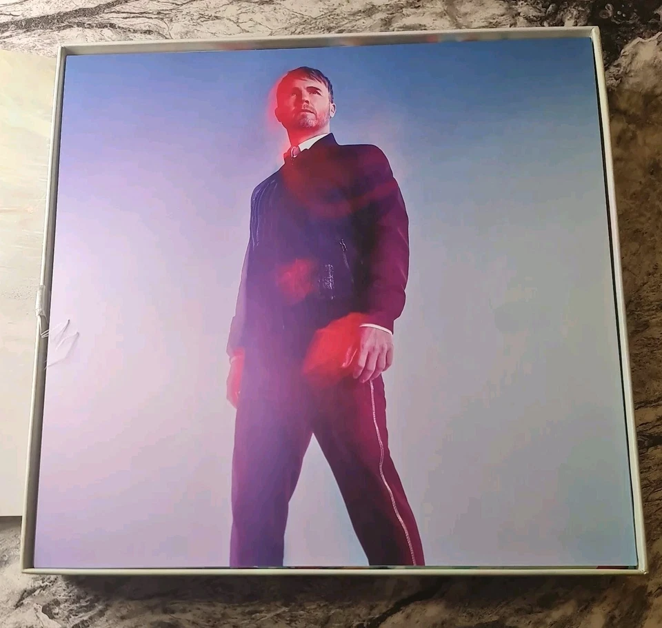 Box Set: Take That : Take That III : Super Deluxe CD, Large Book & Prints - Image 4 of 4