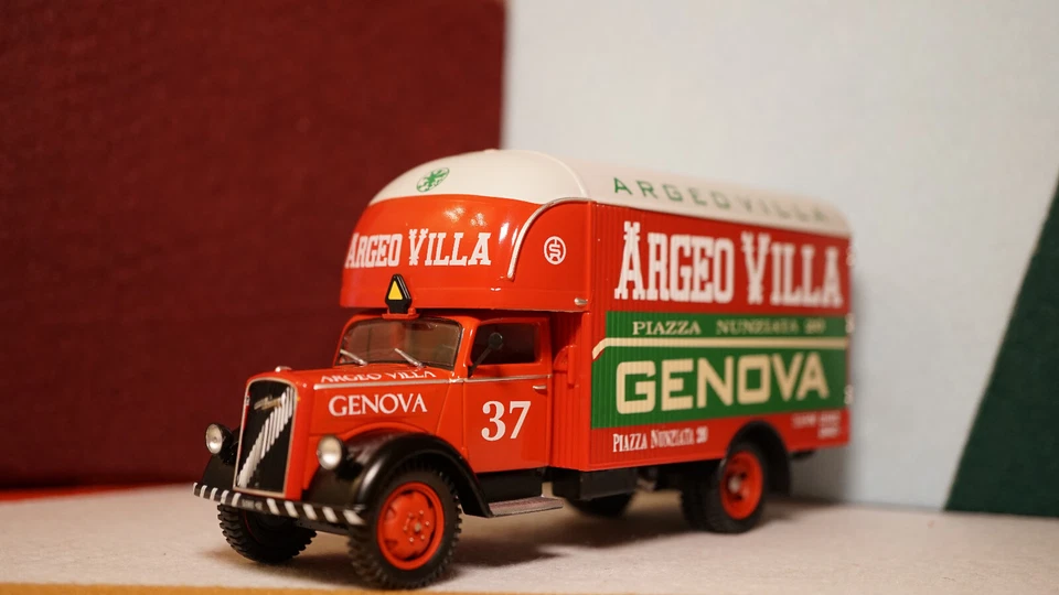 Camion D'epoca Opel Blitz 3,6 - 36  De Agostini 1/43 - Immagine 3 di 4