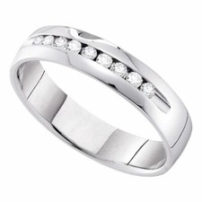 14kt White Gold Mens Round Diamond Single-row Channel-set Wedding Band Ring