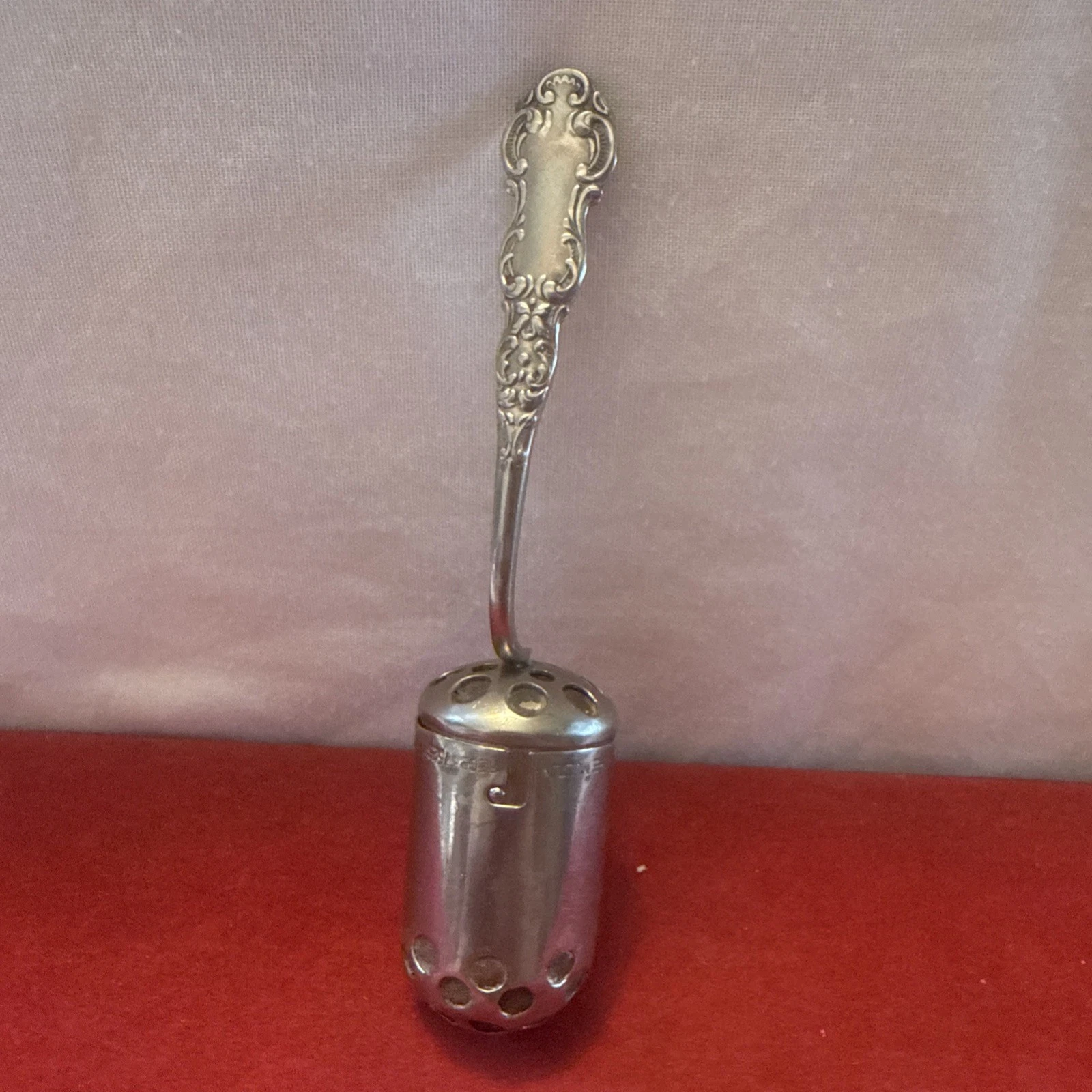 vintage Silver plated tea ball infuser
Opens in a new window or tab