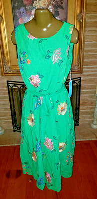 NWT Draper James green embroidered floral lined dress size M