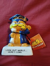 Vintage 1981 Enesco Garfield Cat Look Out World Graduation Figure Porcelain Gift