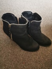 Heels Boots Size 5 Women Good Condition, Just Fab