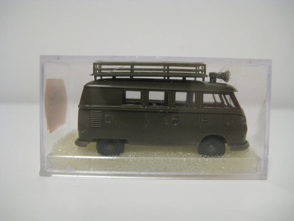 Brekina H0 31791 (1) - Autobús militar Volkswagen T1b - Imagen 3 de 4