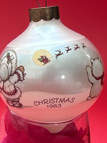 Christmas 1983 Hallmark Ornament Friendship is a special gift that gives you - Picture 4 of 5