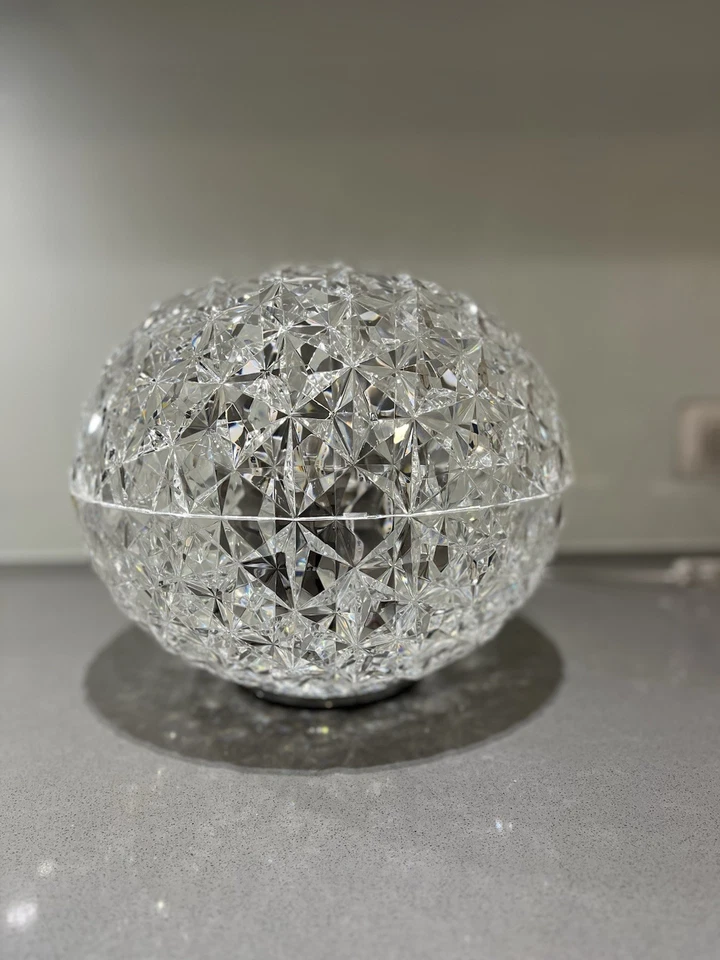 Kartell Lampada da tavolo mod Planet - Immagine 2 di 2