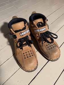 ICON Motorsports Super Duty Motorcycle Boots Hard Toe Buckle Men’s 9 1st MODEL