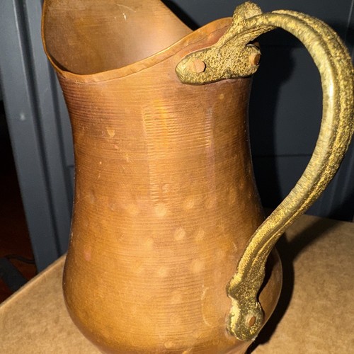 Antique Hand Hammered Copper Ewer Wine Water Can Pitcher Jug 8.5” Primitive - Picture 2 of 10