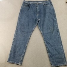 Wrangler Jeans Men's Size 42X32 Relaxed Fit Comfort Good Quality 100 Cotton