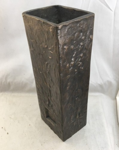 Very Nice Vint. Mid Century Brutalist The Plaza NY / Boston Bronze Vase 10 1/2" - Picture 9 of 10