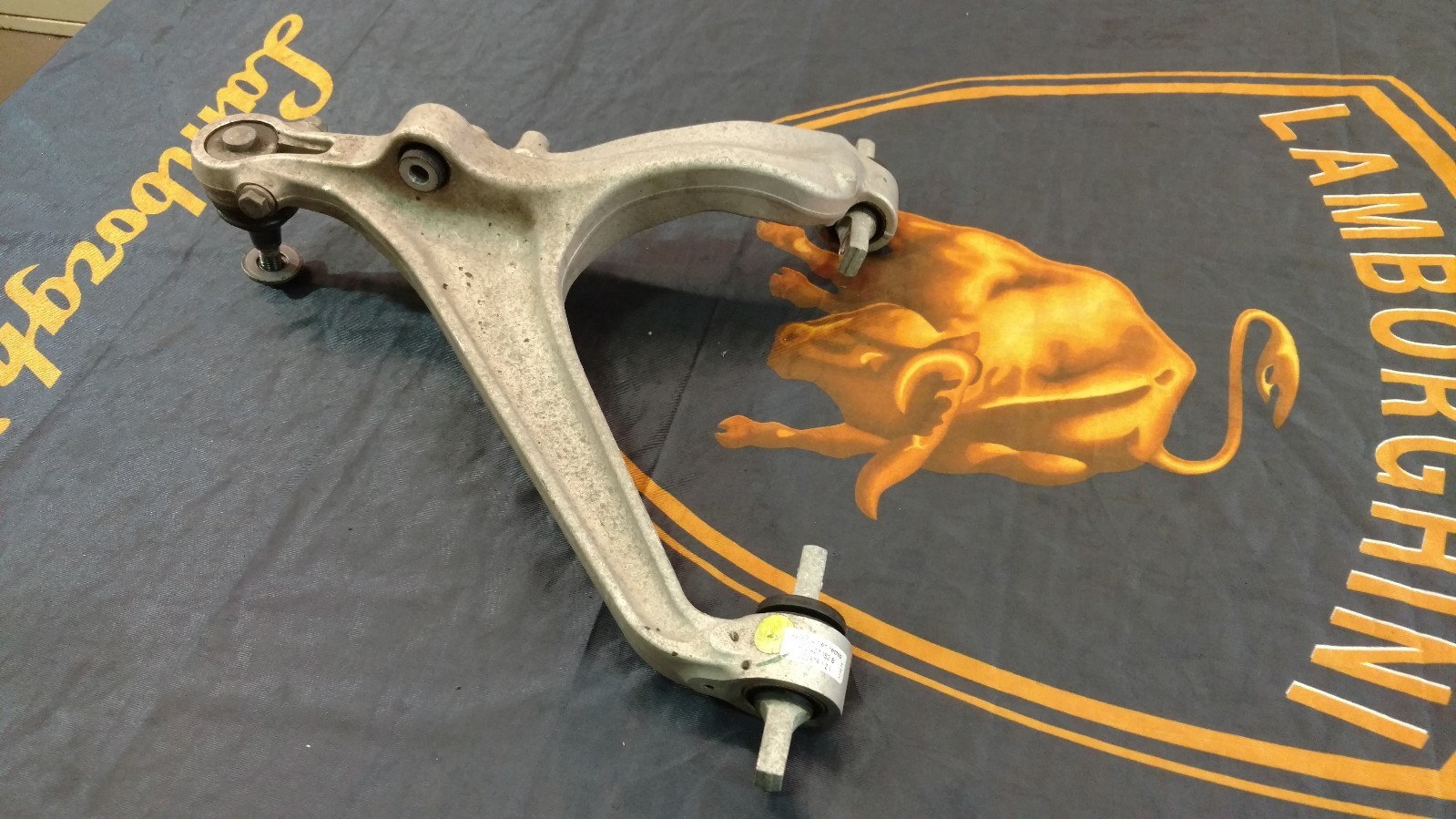 LAMBORGHINI HURACAN LP610 FRONT RIGHT SIDE LOWER TRACK CONTROL ARM WISHBONE OEM 