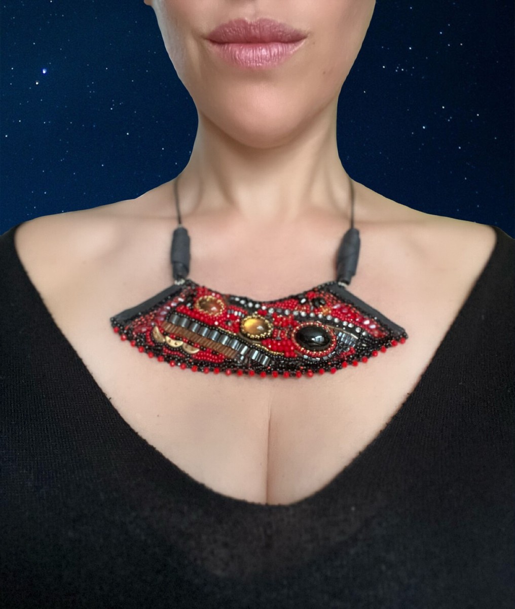 Embroidered ART beautiful red choker necklace ethnic leather