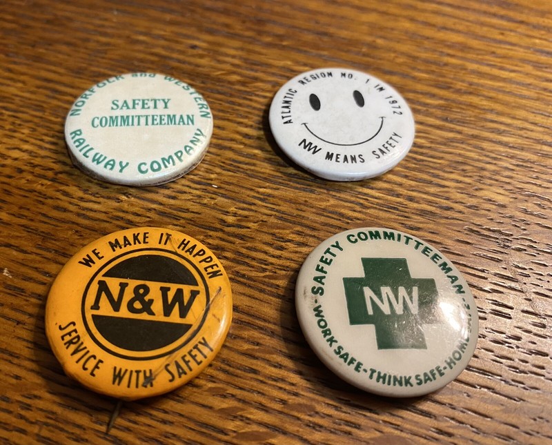 Lot of 4 Norfolk and Western Vintage Railroad  Safety Pins from 1970"s