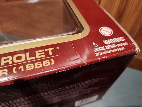 Chevrolet® 1956 Road Legends 1:18 metal fundido a presión usado con soporte - Imagen 18 de 18