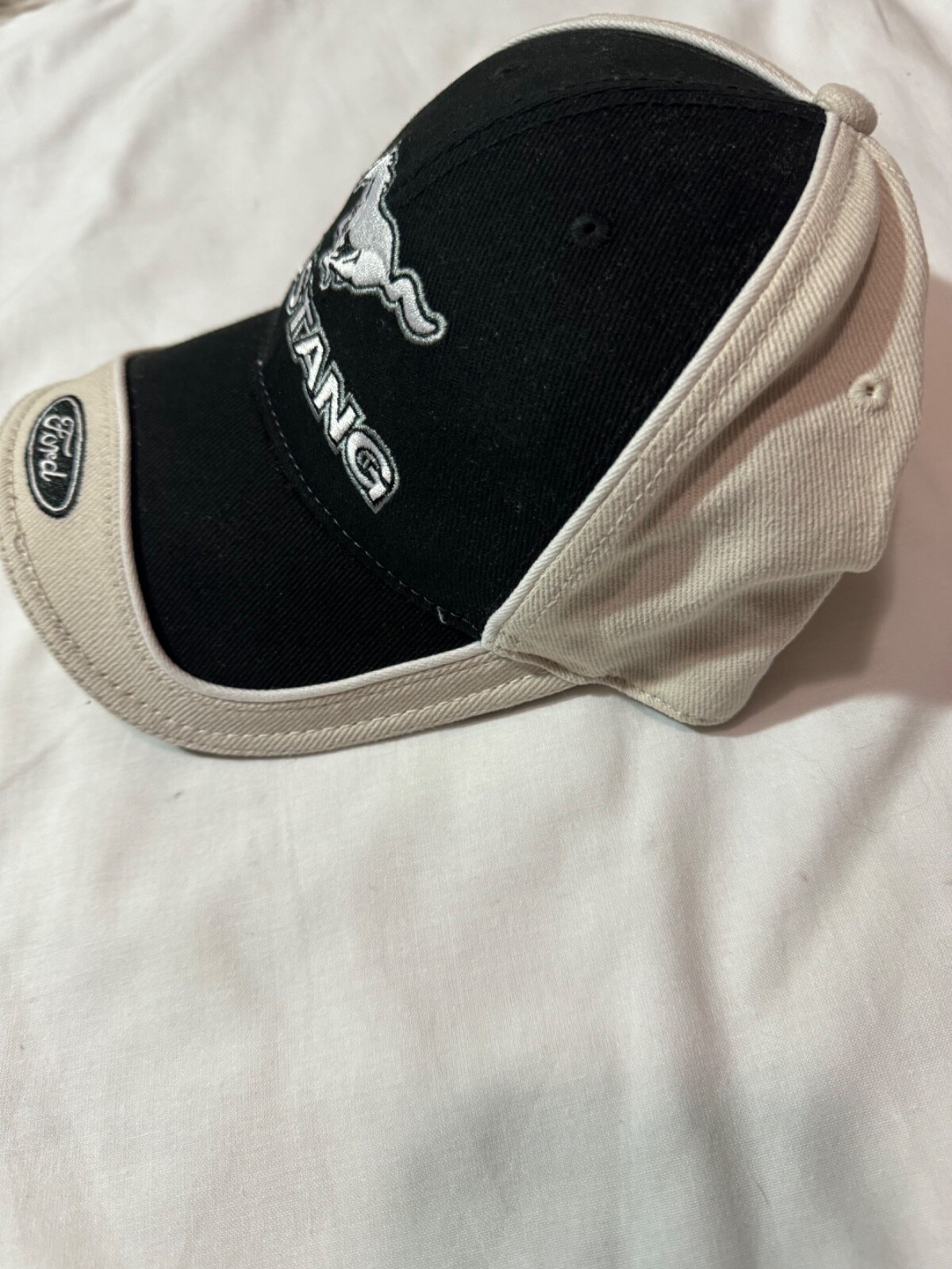 PONY Cappello cappello marrone chiaro nero Ford Mustang con licenza