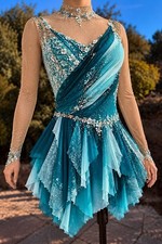 Girl's ice figure skating competition dress Gymnastics costume Dress blue