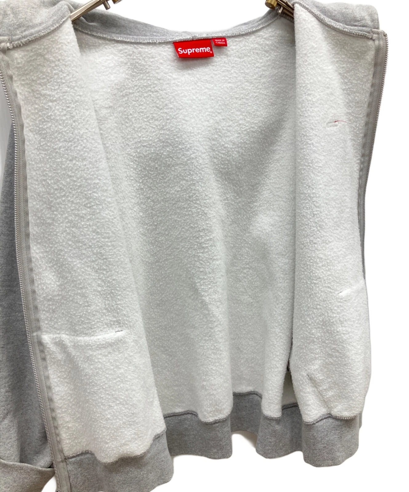 Felpa con cappuccio SUPREME Small Box Logo Taglia: Grigio Medio Uomo