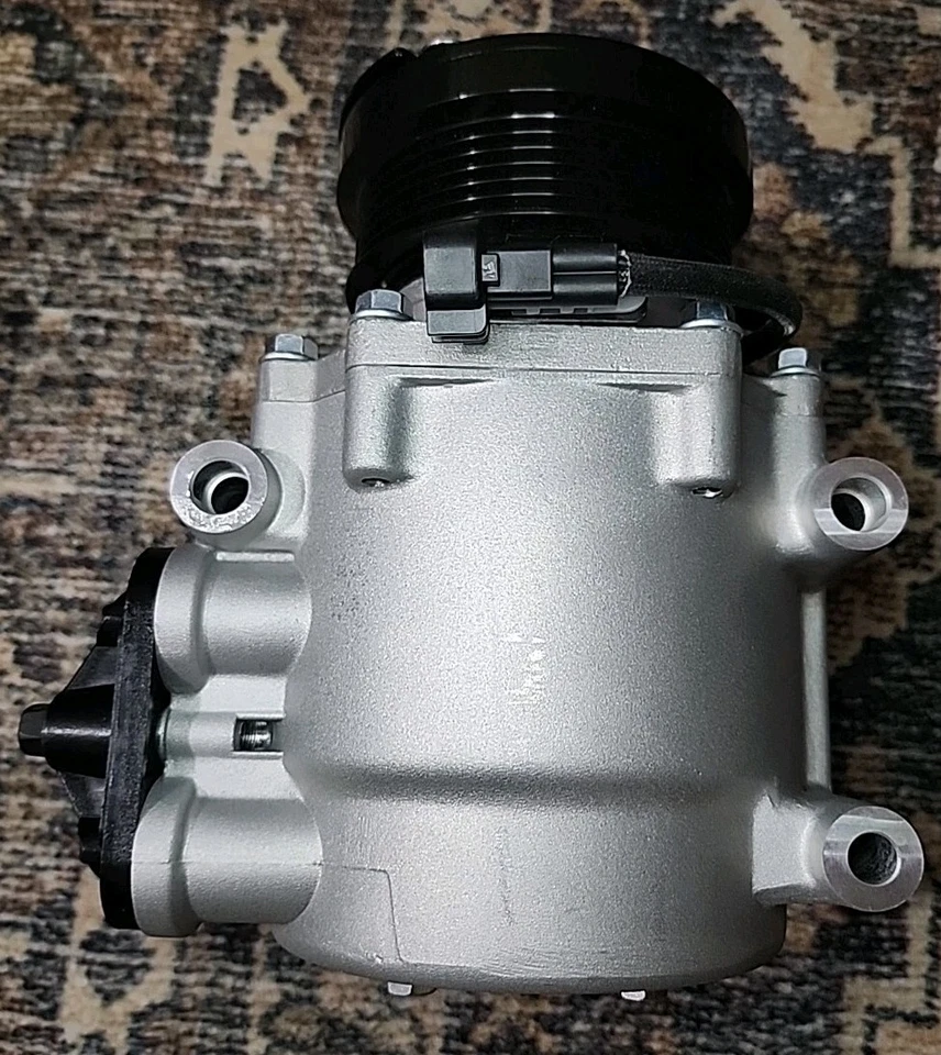 Four Seasons 98569 A/C Compressor - Image 3 of 4