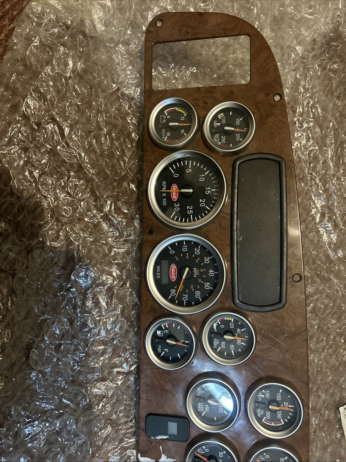 2008 Peterbilt  387 dash main instrument gauge cluster panel
