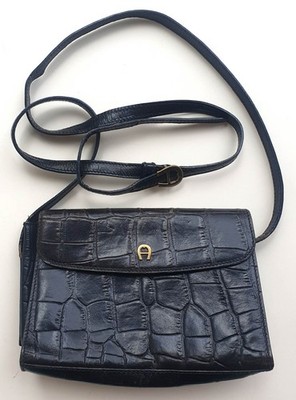 AIGNER Munich Vintage Crossbody Bag Umhängetasche 21x14x6 cm Leder schwarzbraun