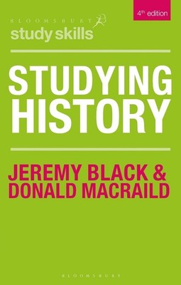 Studying History by Jeremy Black (English) Paperback Book