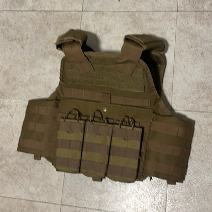 Rothco Brown Nylon Tactical Chest Vest Rig, Medium, comes with triple mag pouch