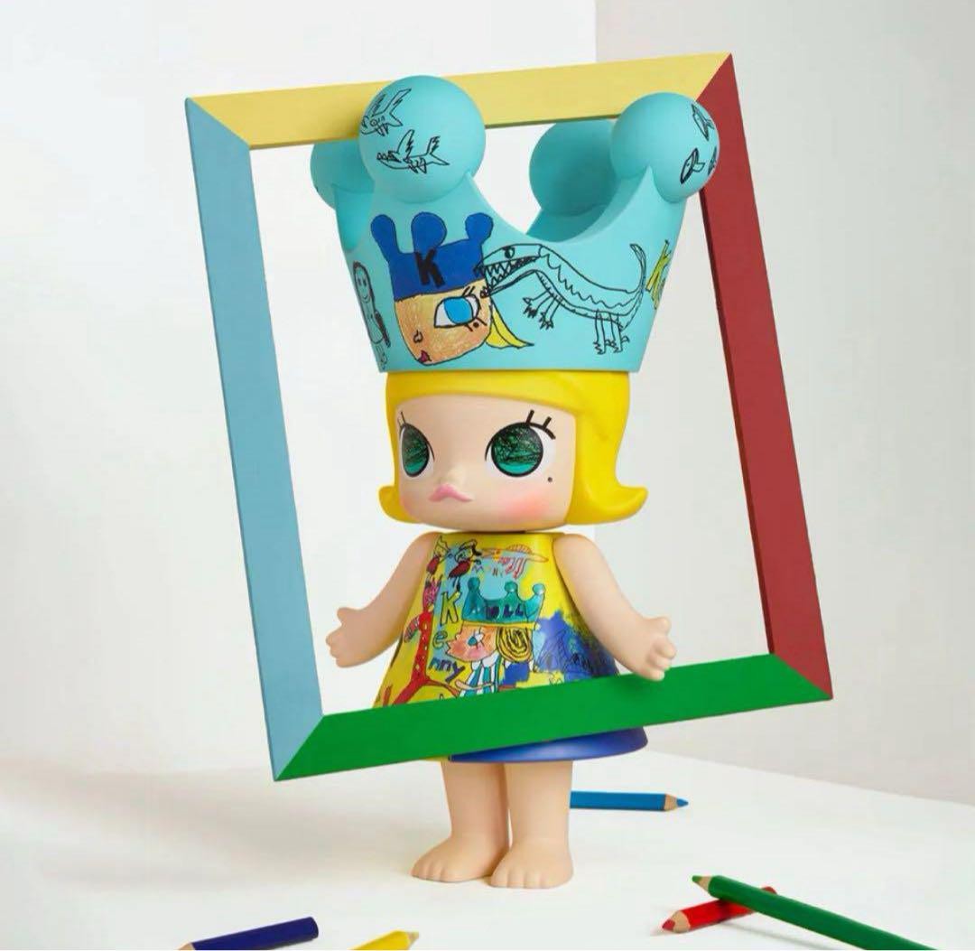 MEGA ROYAL MOLLY CHILDISHNESS 400%