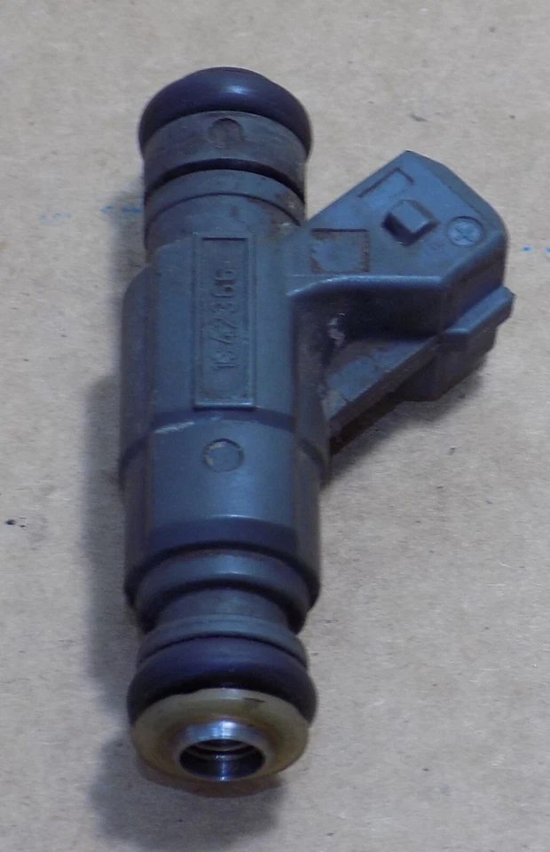 Corpo do acelerador de injeção de gasolina injetor de combustível Bosch BMW R1100S R1200C R1150 - Imagem 2 de 3