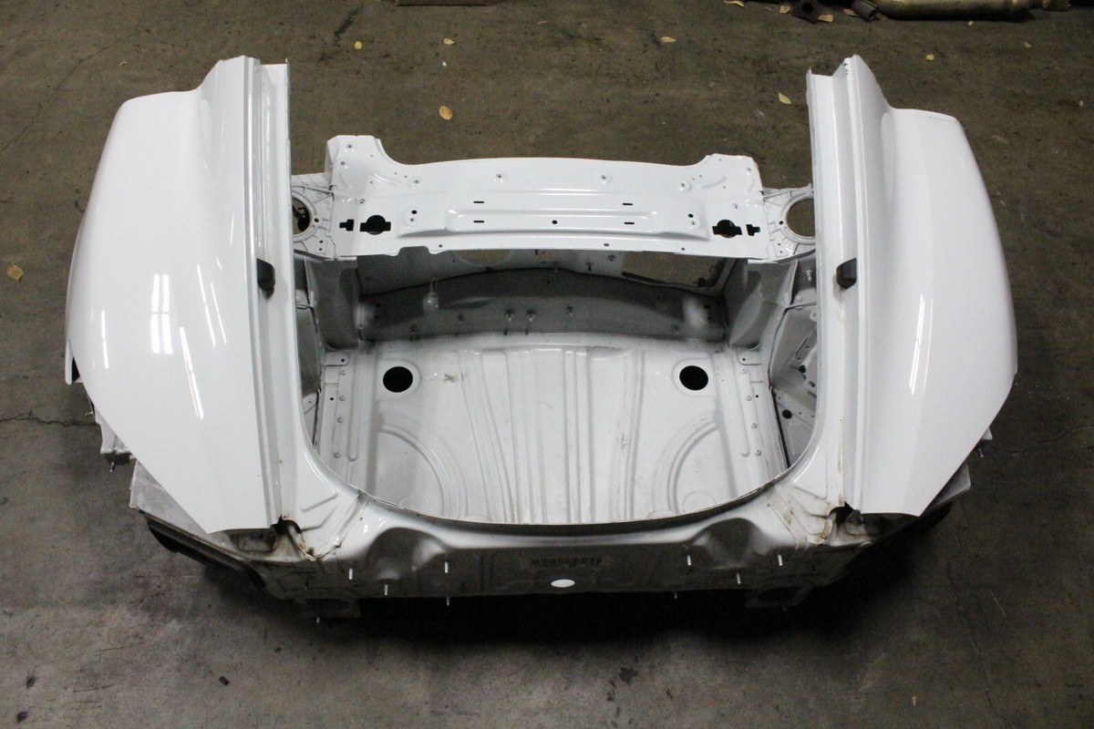 Porsche 982 Cayman 718 Rear End Clip Bucket Body Frame Rail Tub