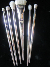 Wet N Wild Limited Edition 6 piece Holiday Pro Line Makeup Brush Set