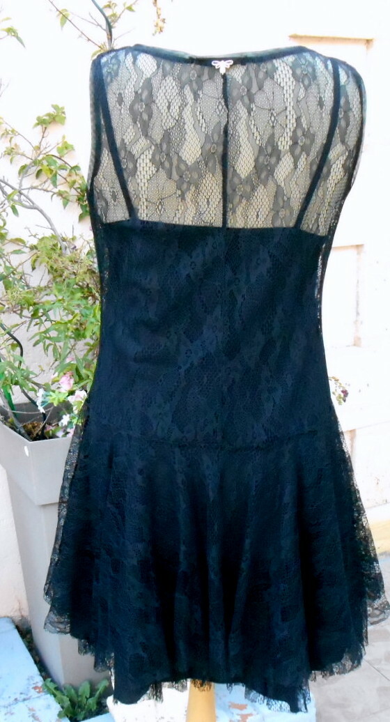 Robe La Mode Est à Vous Taille 34-36 Modèle Cupide - Neuf Sans Étiquettes - TBE