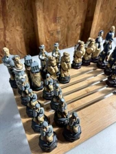 SAC American Civil War Chess Set (Studio Anne Carlton) 2 Figures Without Head’s