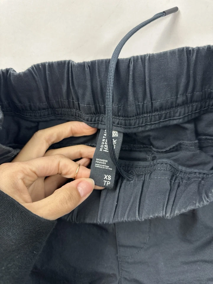 Шорты женские Mountain Hardwear XS черные туристические каскадные пропускные грузовые короткие - Изображение 3 из 4