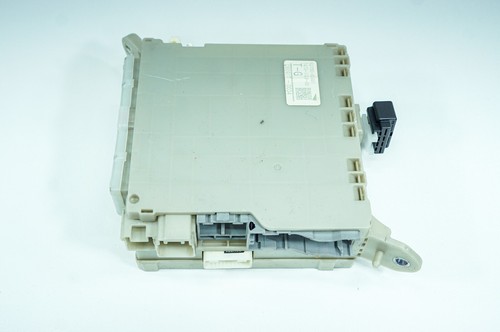 07-12 Lexus LS460 OEM Front Right RH Pass Fuse Box Relay Junction Block 5088 - Picture 16 of 20
