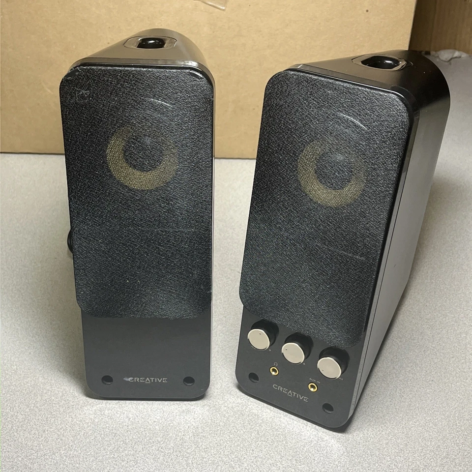Creative GigaWorks T20 Series II Speakers – BasXPort, No Power Cord - Image 2 of 4